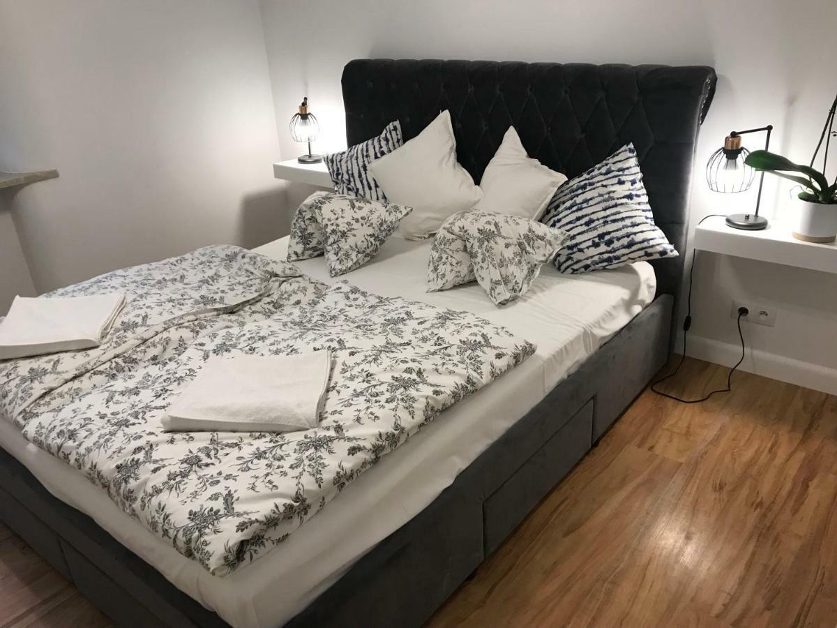 Stare Miasto Swietojerska 12 Apartment วอร์ซอ ภายนอก รูปภาพ