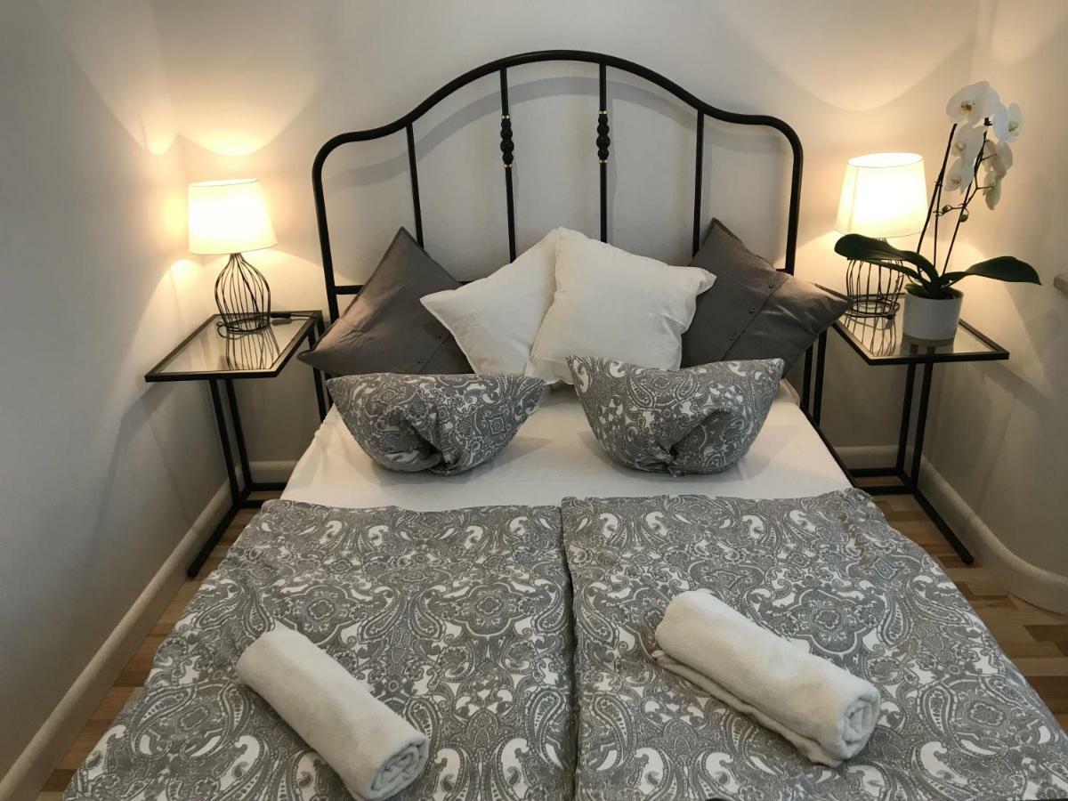 Stare Miasto Swietojerska 12 Apartment วอร์ซอ ภายนอก รูปภาพ