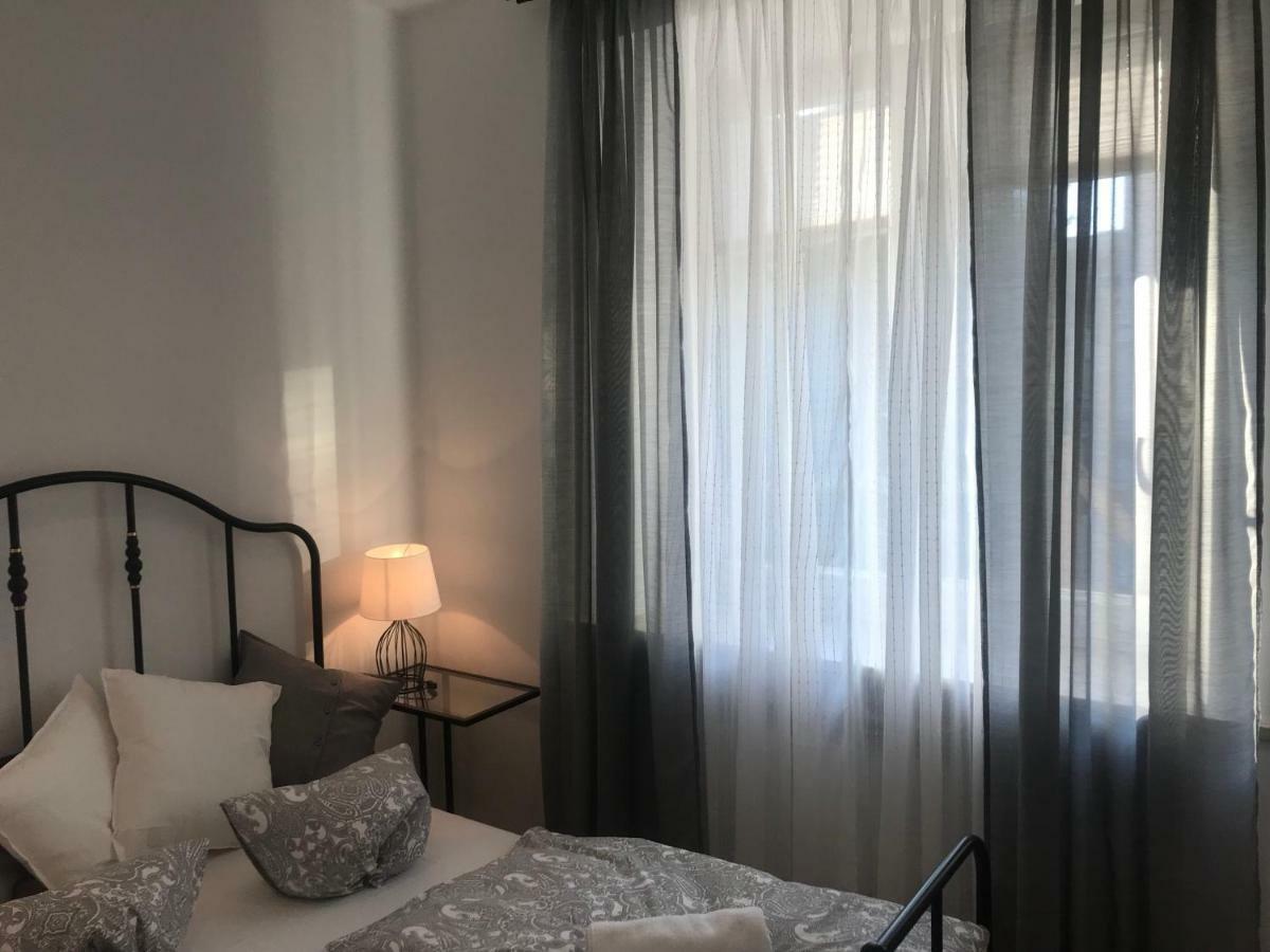 Stare Miasto Swietojerska 12 Apartment วอร์ซอ ภายนอก รูปภาพ